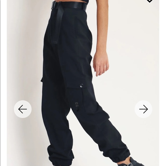 NWOT 🖤 💣 BLACK CARGO PANTS BLACKMILK BELT POCKETS SIZE 12 - Picture 5 of 16